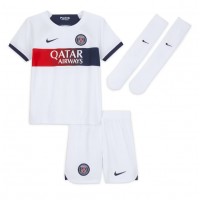 Dětský fotbalový dres Paris Saint-Germain Kylian Mbappe #7 2023-24 Venkovní Krátký Rukáv (+ trenýrky)